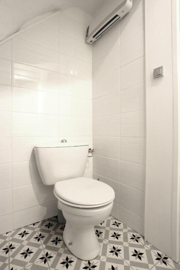 Gregbnb - T2 Ancien Et Moderne - Parking Inclus - 15Min Gare Тулон Экстерьер фото