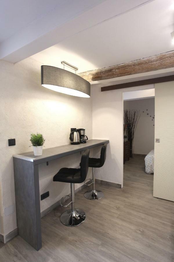 Gregbnb - T2 Ancien Et Moderne - Parking Inclus - 15Min Gare Тулон Экстерьер фото